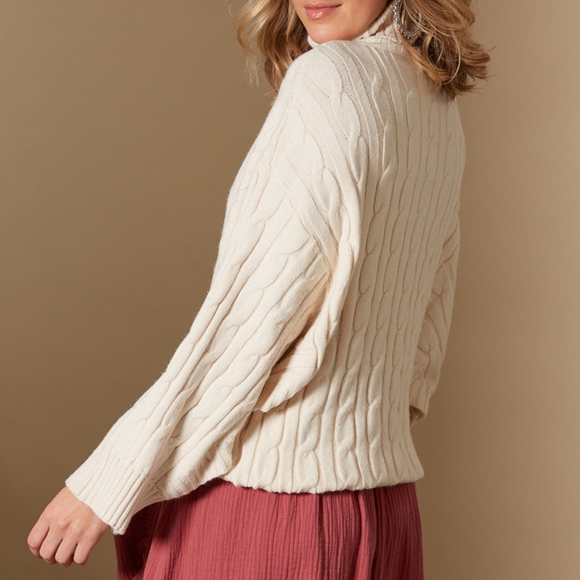 Cosy Soft Cream Cable Knit Relaxed Fit Turtleneck Sweater Jumper NWT - Picture 4 of 13